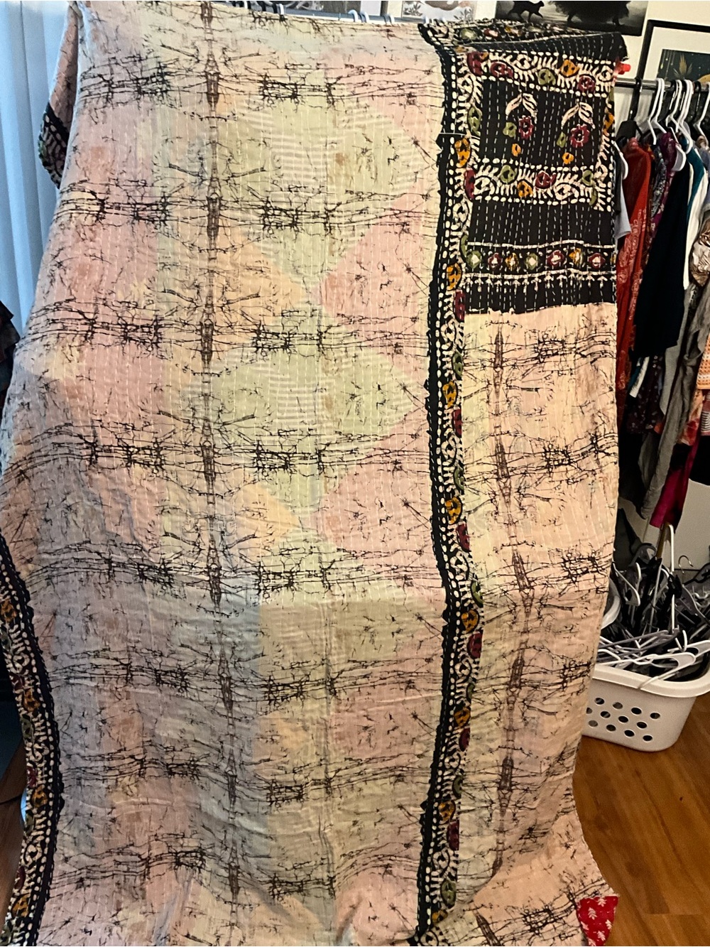 Handmade Kantha Quilt Twin in  Cream & Black / Red & White